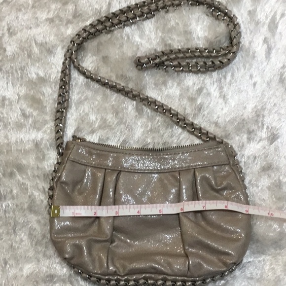 Express Metallic crossbody double silver chain. - Picture 8 of 8